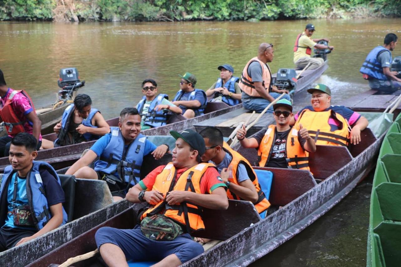 Liana Hostel Taman Negara Jerantut Bagian luar foto